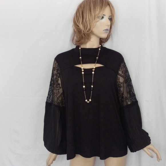 Belldini Tops - Nwt BELLDINI Black Keyhole Top Puffy Sleeve Sz 2X